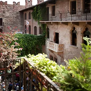 Relais Balcone Di Giulietta 5*, Verona Itália